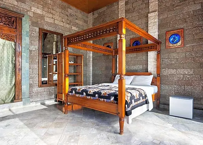 Uluwatu Mansion